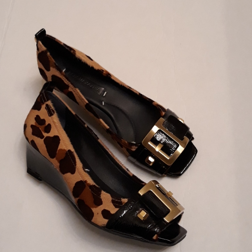 BCBG Maxazria/Leapord Print/Calf Hair/ Wedge Heels - Picture 2 of 16